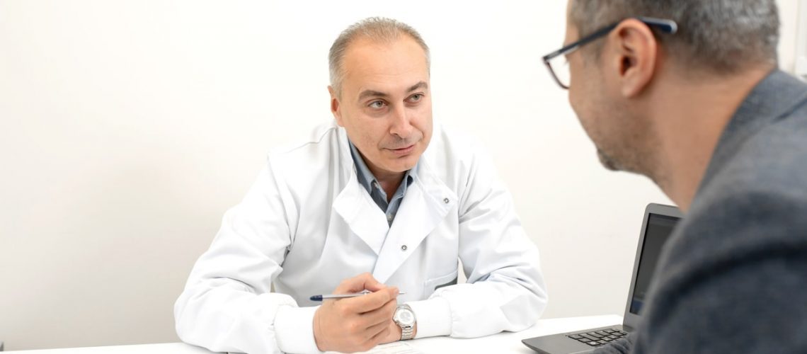 Quais os sintomas de DSTs no homem?